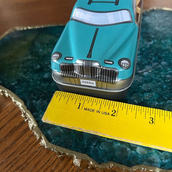 Fossil 30th Anniversary Edition WOODY Car Tin - Picture 9 of 11